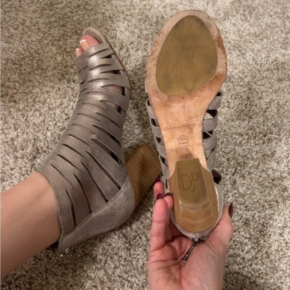 Donald J. Pliner Bootie - Picture 5 of 10